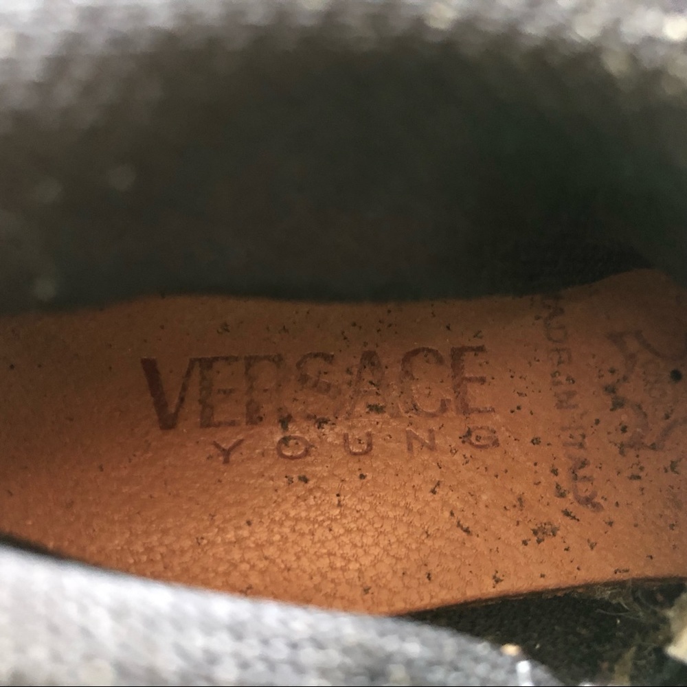 VERSACE - Picture 7 of 8